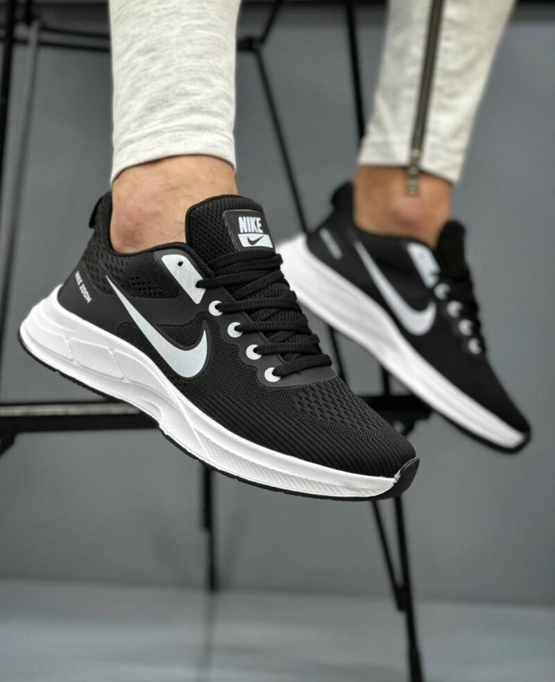 Nike Low Unisex Footwear - Sports Shoes - Image 2